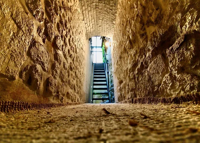 L'atelier 1742 - Atypique Jacuzzi Centre *